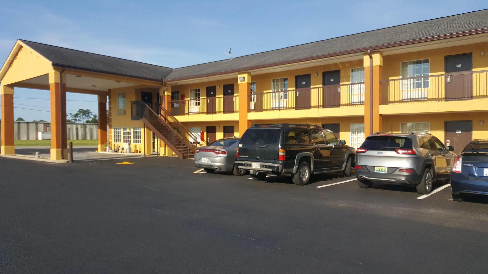 Executive Inn Pelham Exterior photo